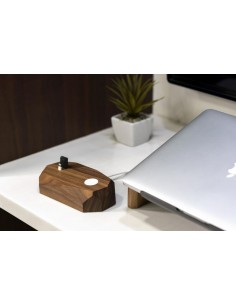 Stacja dokująca iPhone i Apple Watch Oakywood orzechowa 2